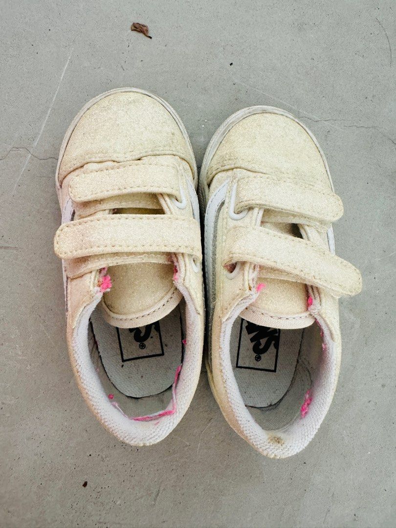 Vans US 7 TODDLER Babies Kids Babies Kids Fashion on Carousell