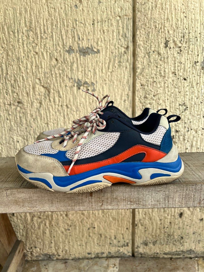 World balance balenciaga hotsell
