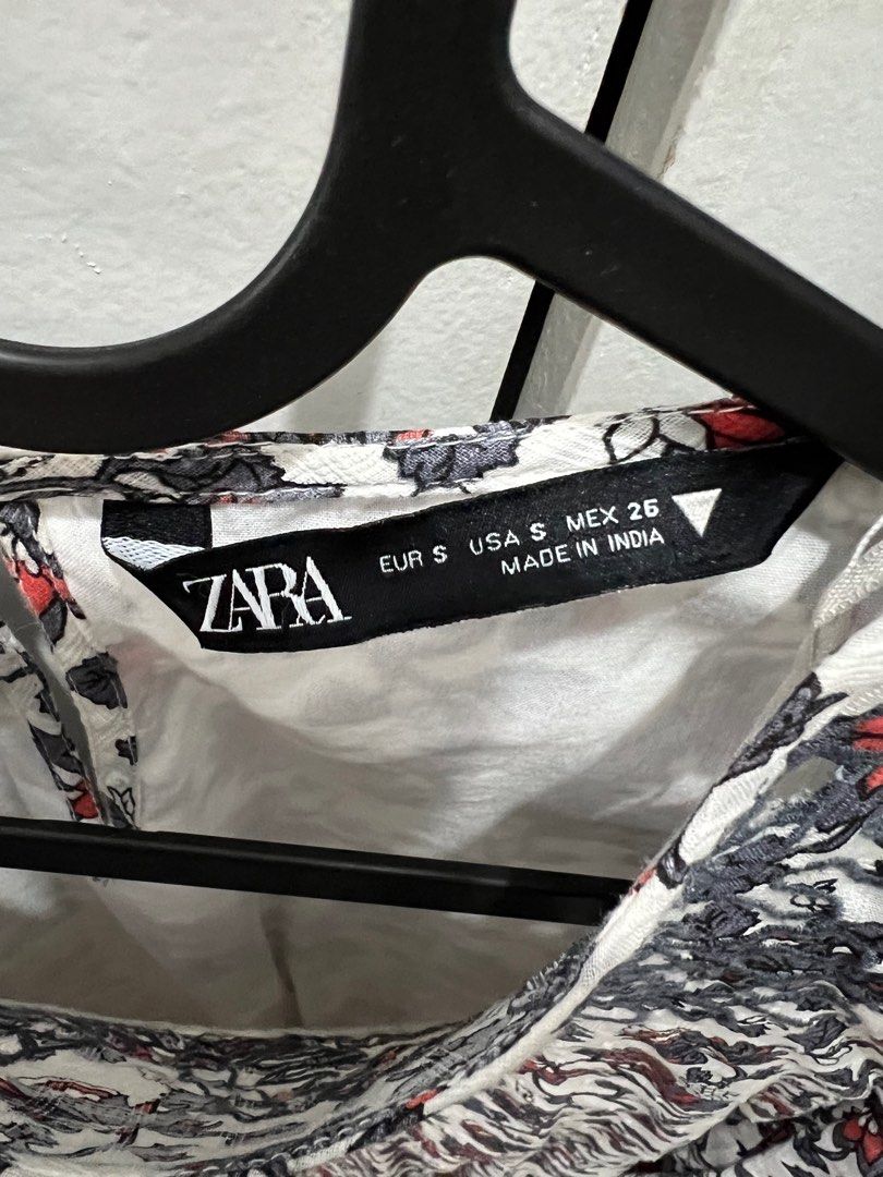 Zara floral dress (Category: Dresses) located in Marikina City. Submitted by mariedlp (Listing ID 1322089404, Image 3). Description: .