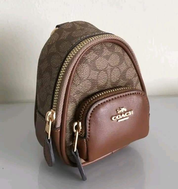 🍀 CCH Mini Court Backpack Bag Charm (Category: Luxury Bags & Wallets) located in Manila. Submitted by shan_kenz (Listing ID 1322215780, Image 3). Description: 🍀 CCH Mini Court Backpack Bag Charm ▪️3 1/4" (L) x 4" (H) x 1 1/2" (W) 💰P1,400 ▪️Actual photo ▪️Plus SF.