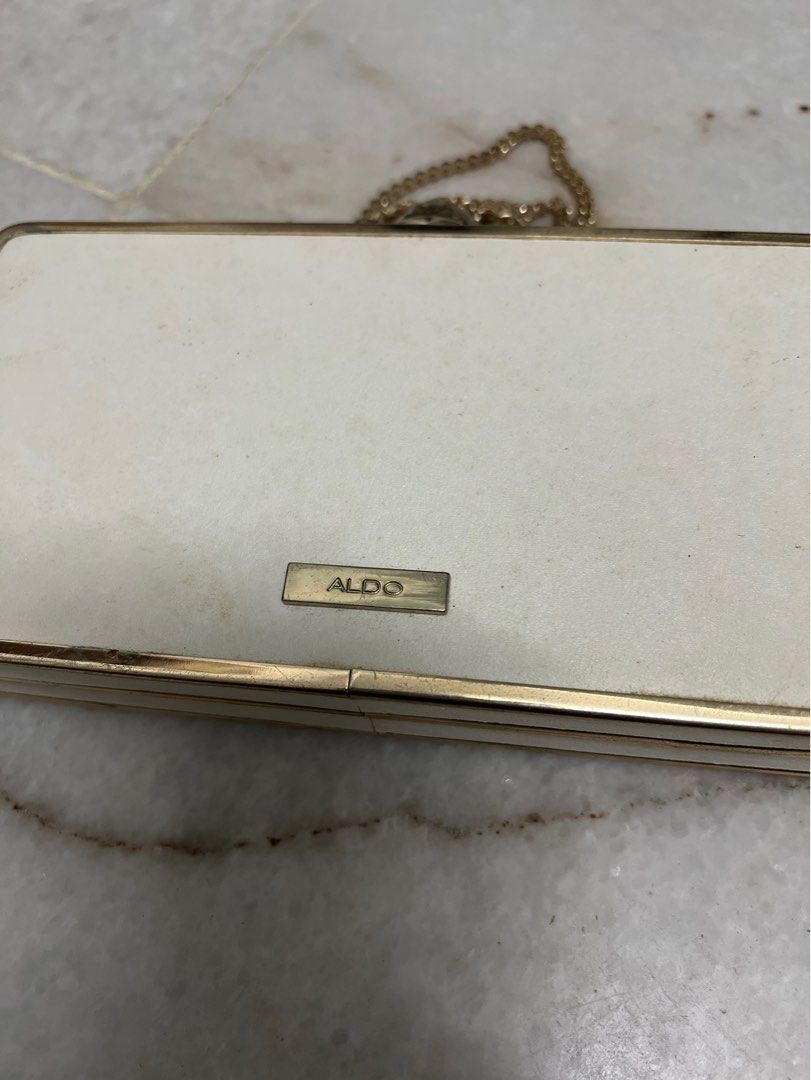Aldo mowery clutch sales