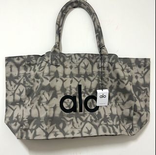 （分類：）位於 。 由 circucloset 提交（商品編號 1322328069，圖片 1）。簡介： 。