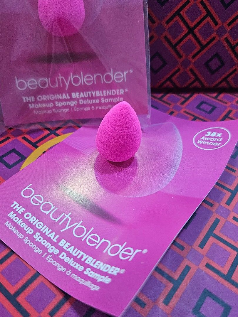Beauty Blender makeup sponge deluxe sample (Category: Makeup) located in Manila. Submitted by arianne0828 (Listing ID 1321098588, Image 1). Description: brand new mini size beauty blender sponge *guarantee authentic! pickup Binondo Manila.