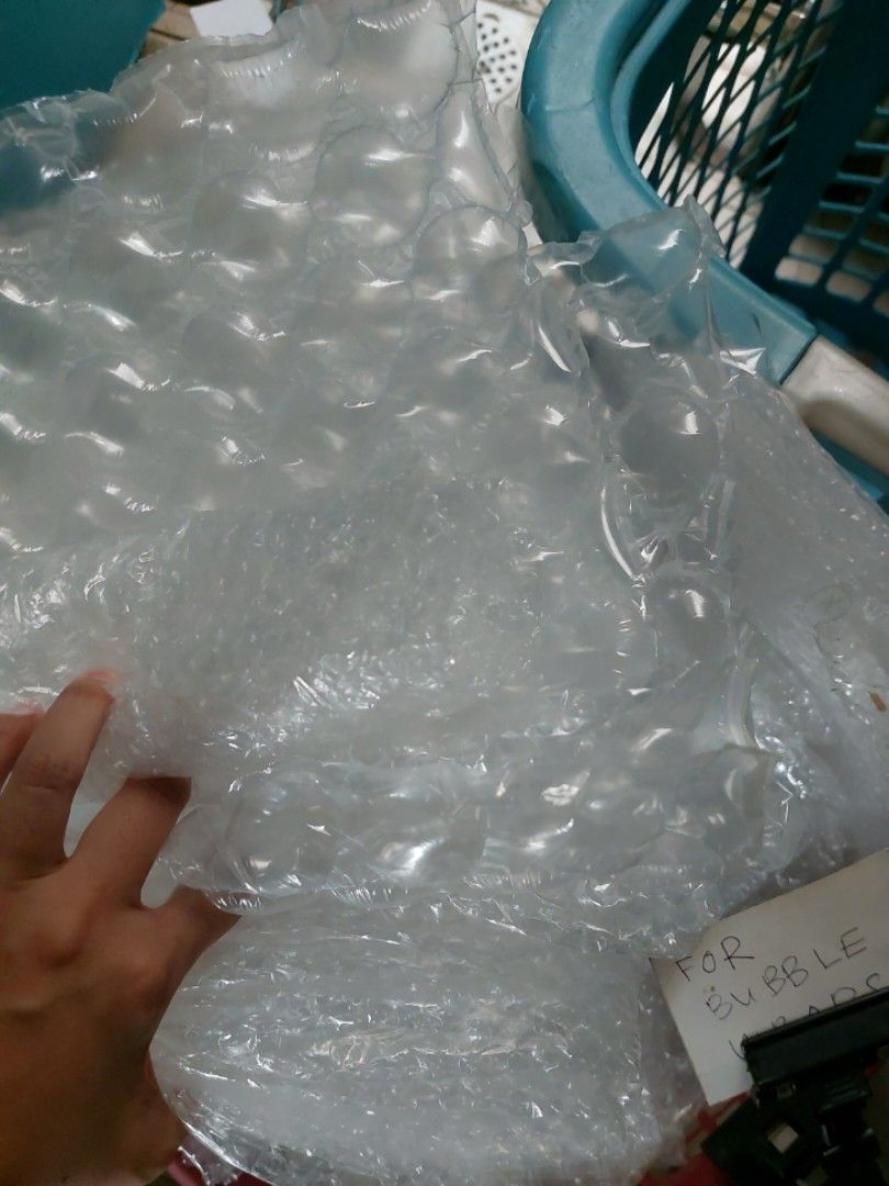 Bubble wrap (Category: Others) located in Batu Caves. Submitted by misc3 (Listing ID 1322275614, Image 2). Description: Bubble wraps received from my parcels. Assorted types and sizes. Condition: used.