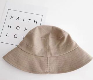 (Category: ) located in . Submitted by shopleftxright (Listing ID 1322353809, Image 1). Description: .