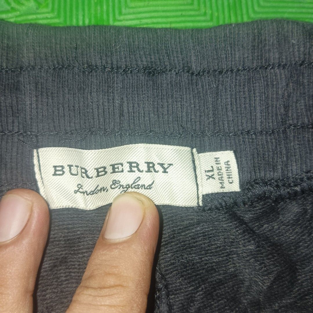 Burberry short (Category: Shorts) located in Pasig City. Submitted by goryong (Listing ID 1322260243, Image 3). Description: XL on tag waist 28-36 length 15 (all items is from trifth and prelove, always manage your expectation).