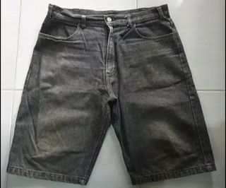 (Kategori: ) berada di . Dikirim oleh unkledstore (ID iklan 1322358048, Gambar 1). Deskripsi: .