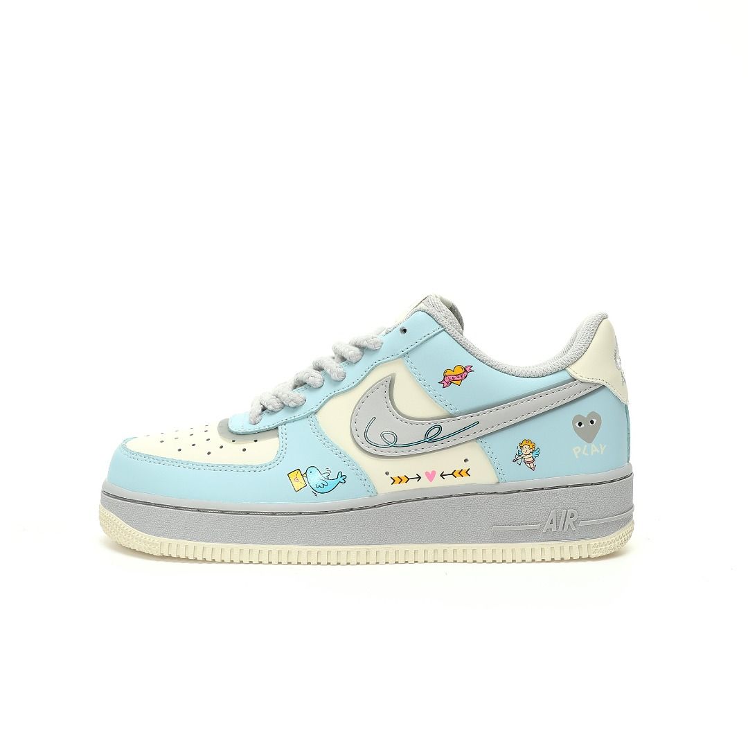 Comme des Garcons Play x Nike Air Force 1 07 Low CDG