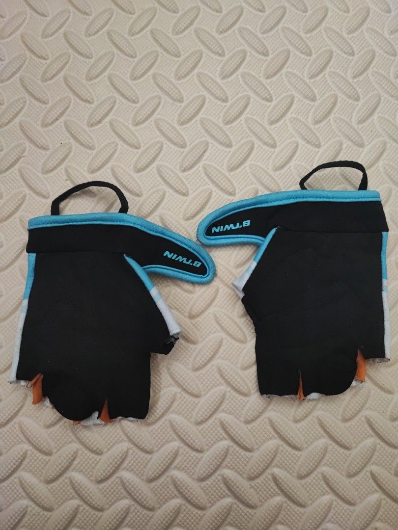 Decathlon kids cycling gloves hotsell