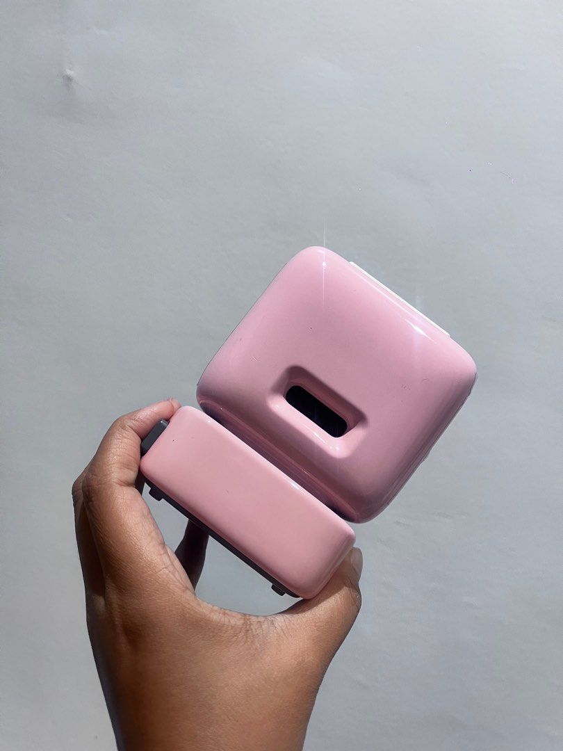 Divoom Pink Speaker (Category: Soundbars, Speakers & Amplifiers) located in Manila. Submitted by heysoulsissy (Listing ID 1322320914, Image 3). Description: With case With plastic cover on the side No charger Loc: Makati city near Gb5.
