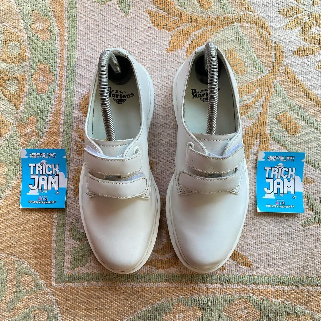 DR. MARTENS LAUREEN Women s Fashion Footwear Sneakers on Carousell