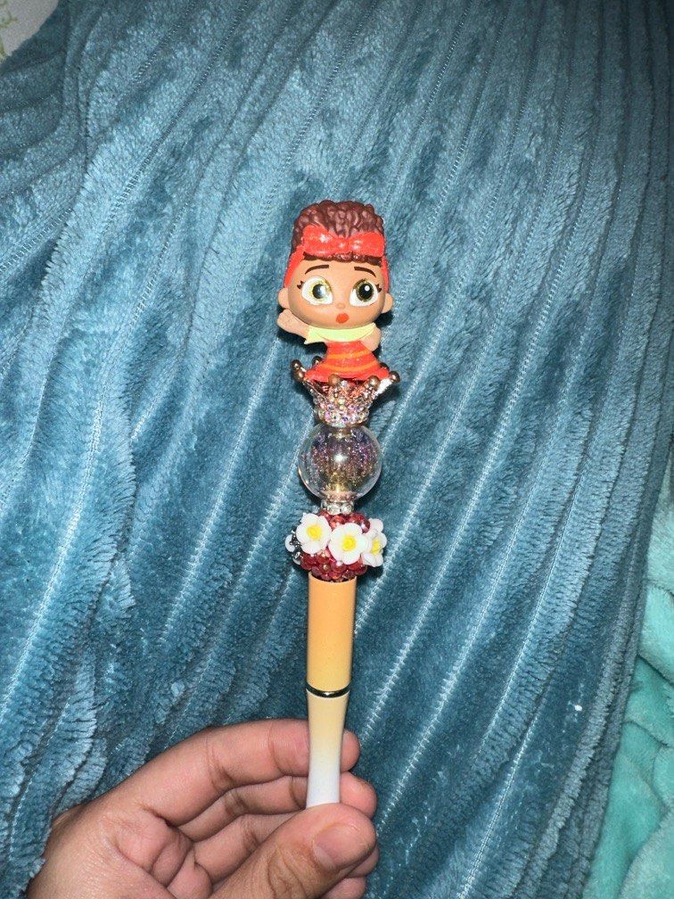 Encanto doorable pens ❤️💛 (Category: Stationery & School Supplies) located in Batangas. Submitted by sanriobbys (Listing ID 1322352067, Image 3). Description: Mirabel -750 Dolores -400 1000 for both ❣️.