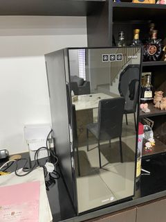 (Category: ) located in . Submitted by wlim95 (Listing ID 1322209432, Image 1). Description: .