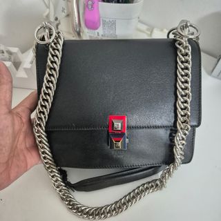(Kategori: ) berada di . Dikirim oleh leinastuff (ID iklan 1322232739, Gambar 1). Deskripsi: .