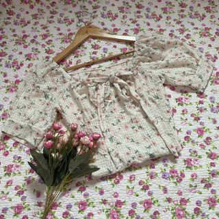 (Category: ) located in . Submitted by pixie.blossom (Listing ID 1322301363, Image 1). Description: .