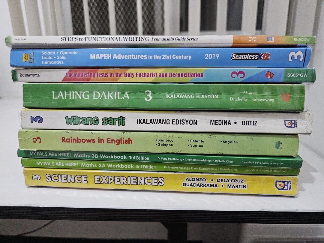 Grade 3 books (Category: Textbooks) located in Manila. Submitted by mnmlst7111 (Listing ID 1322213113, Image 1). Description: Grade 3 books used in Miriam College Nuvali Lahing Dakila - sold Science Experiences - sold.