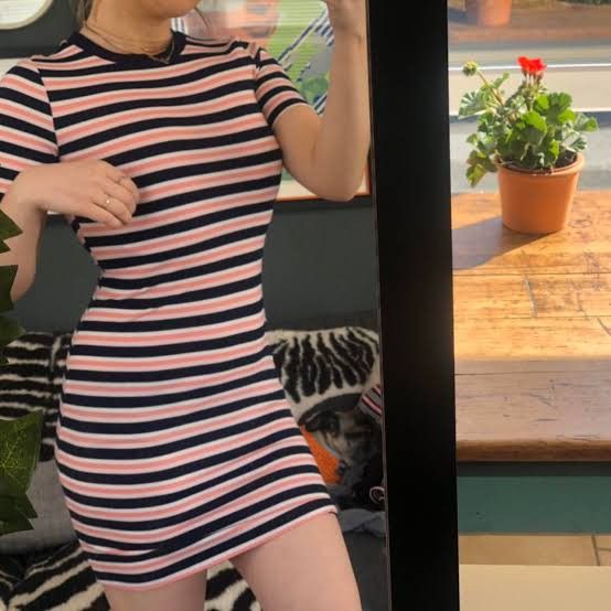 H&M knit bodycon dress (Category: Dresses) located in Pasig City. Submitted by encorepreve (Listing ID 1322280418, Image 2). Description: Bought at SM megamall. Used thrice. In pristine condition. Can fit XS-S..