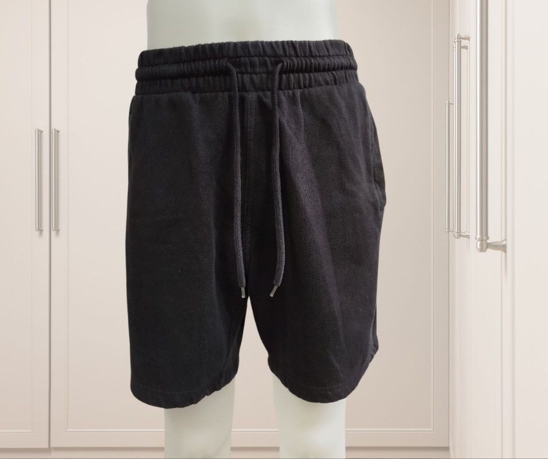 H M Men s Cotton Shorts from Canada Men s Fashion Bottoms Shorts on Carousell