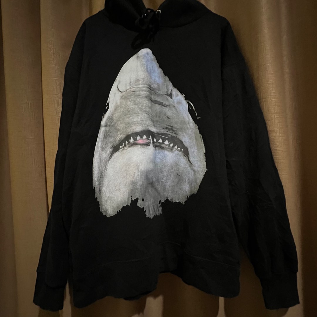 Givenchy hoodie shark top