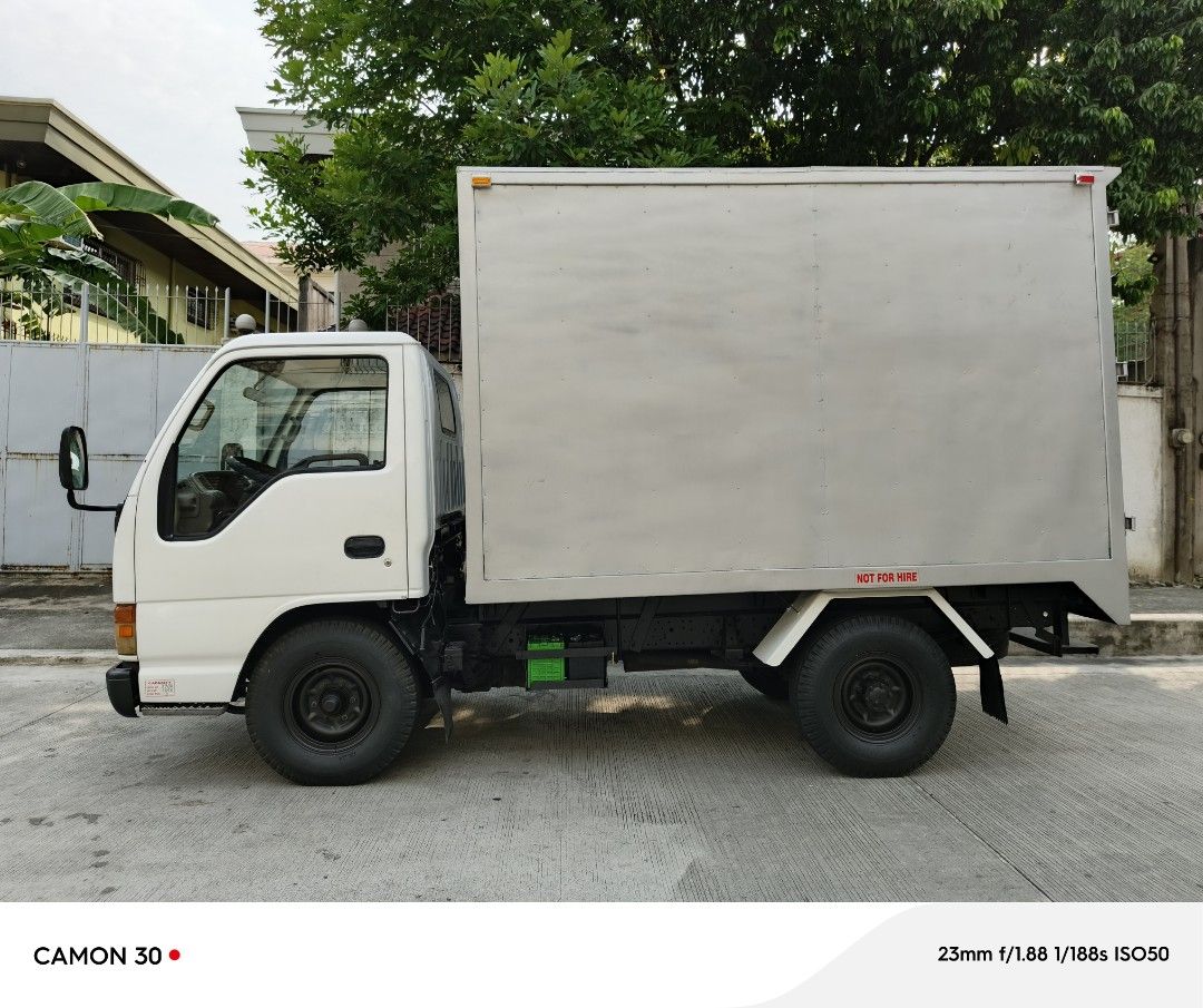 Isuzu ELF NKR Aluminum Van, Cargo Dropside Trucks, Double Cab, Mini ...