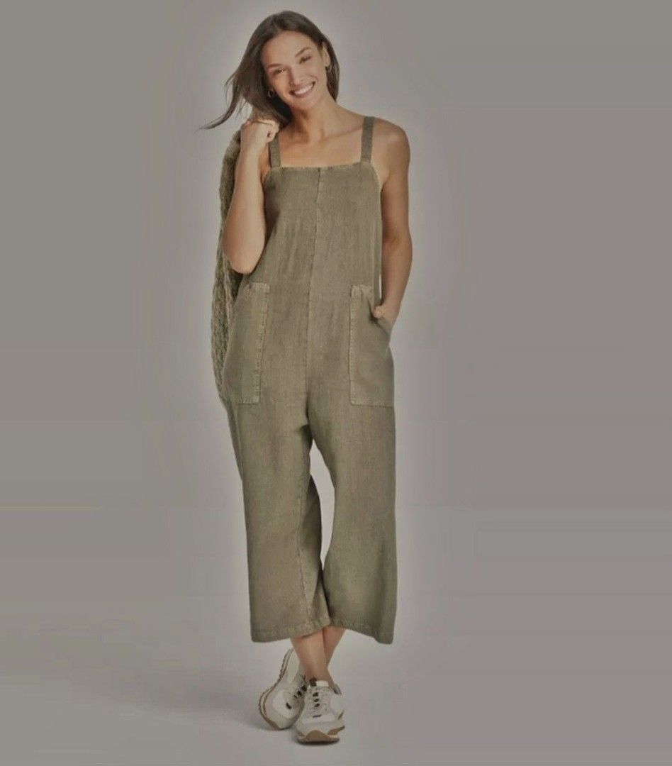 khaki linen jumpsuit painter overalls (Category: Jumpsuits) located in Silay City. Submitted by nikitaanne (Listing ID 1322289093, Image 2). Description: super cute for layering over bikinis / tanks fits small - semilarge frames.