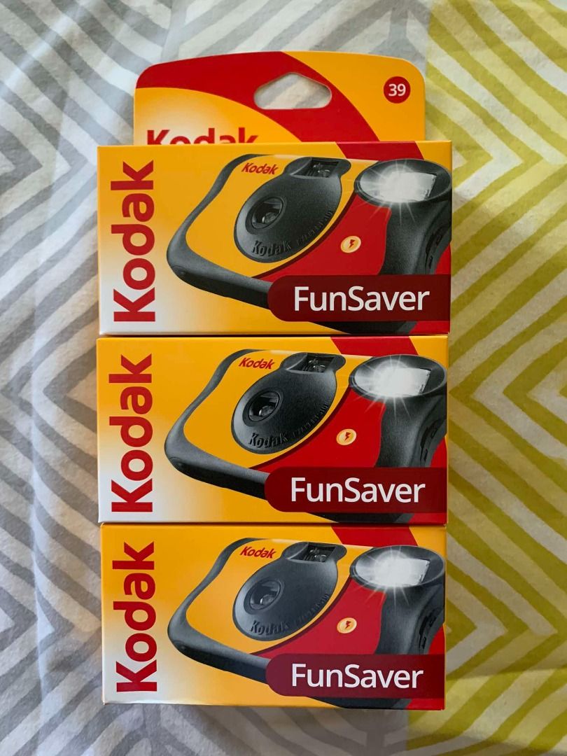 Kodak Funsaver Disposable Camera (39 shots) (Category: Cameras) located in Quezon City. Submitted by watchbossmnl (Listing ID 1322331590, Image 1). Description: Kodak Funsaver Disposable Camera (39 shots) Kodak Gold ISO-800 39 Exposures Expiry: 2027 onwards Available for same day delivery! Due to the limited quota from Carousell, I may not be able to reply to all of you so please send me a text message instead..