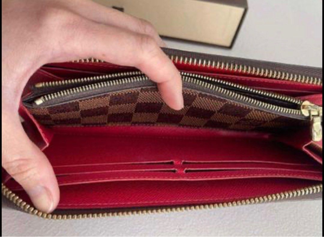 Louis Vuitton Clemence (Category: Luxury Bags & Wallets) located in Manila. Submitted by krivera.ph (Listing ID 1322288673, Image 2). Description: 100% authentic Complete inclusions.
