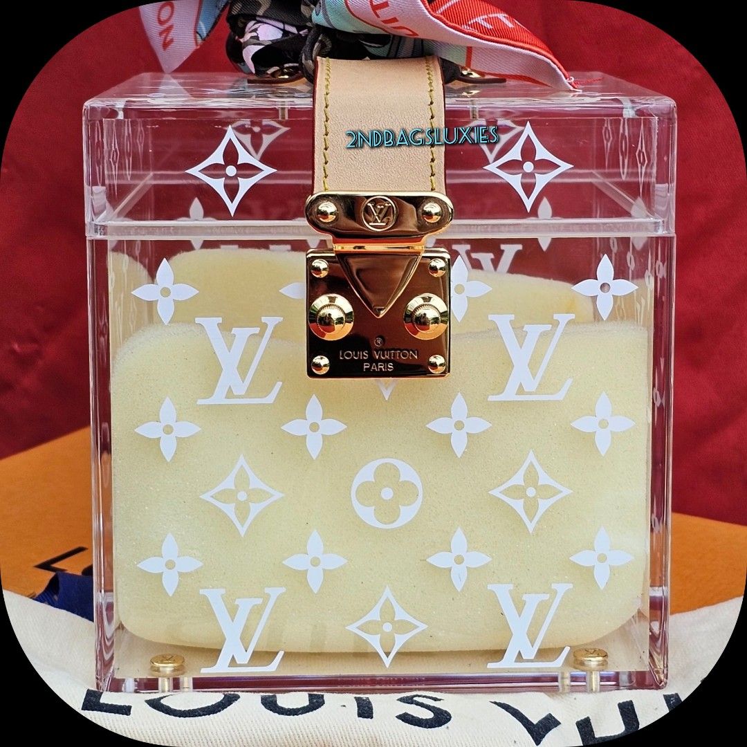 Louis matieral Vuitton White Transparent Acrylic and