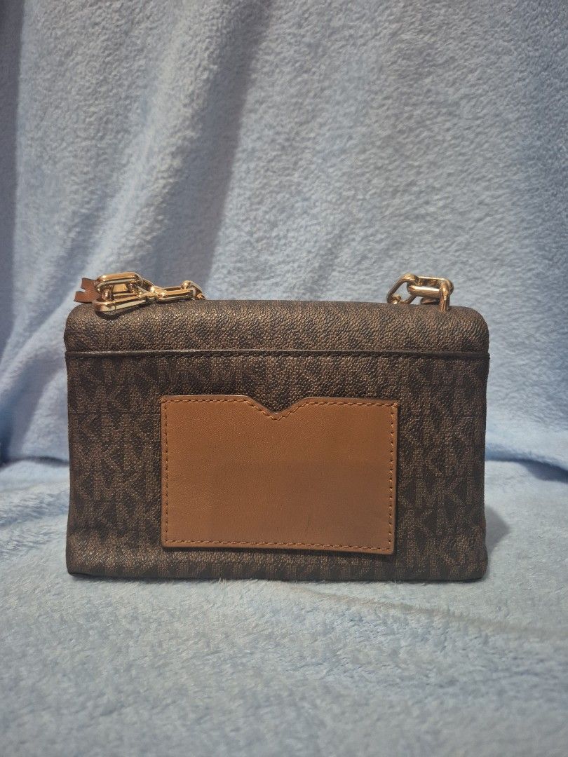 Michael Kors Cece Small Logo Shoulder Bag (Category: Luxury Bags & Wallets) located in Valenzuela. Submitted by randomlyn (Listing ID 1322233614, Image 2). Description: authentic michael kors hardwares still shiny spacious has a card slot at the back.