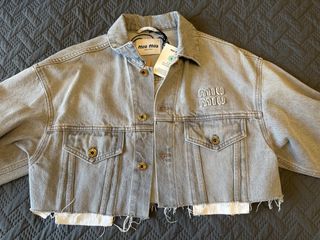 （分類：）位於 。 由 goodies2sell 提交（商品編號 1322354236，圖片 1）。簡介： 。