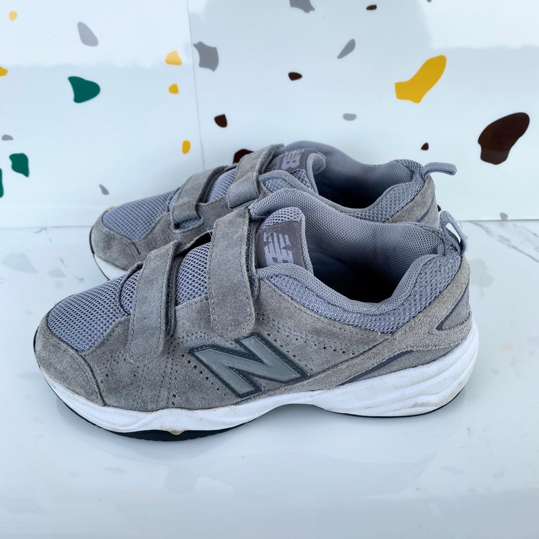 New Balance 624 kids NB KV624GRY Hook and Loop Athletic Shoe YOUTH Gray Suede sepatu NB anak not NB 2002r 990 888 v2 Bayi Anak Lainnya di Carousell