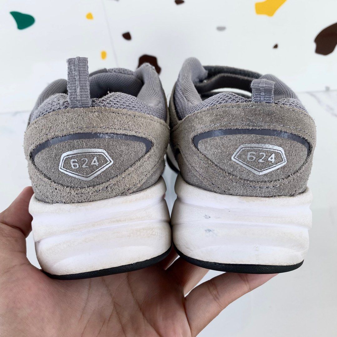 New Balance 624 kids NB KV624GRY Hook and Loop Athletic Shoe YOUTH Gray Suede sepatu NB anak not NB 2002r 990 888 v2 Bayi Anak Lainnya di Carousell
