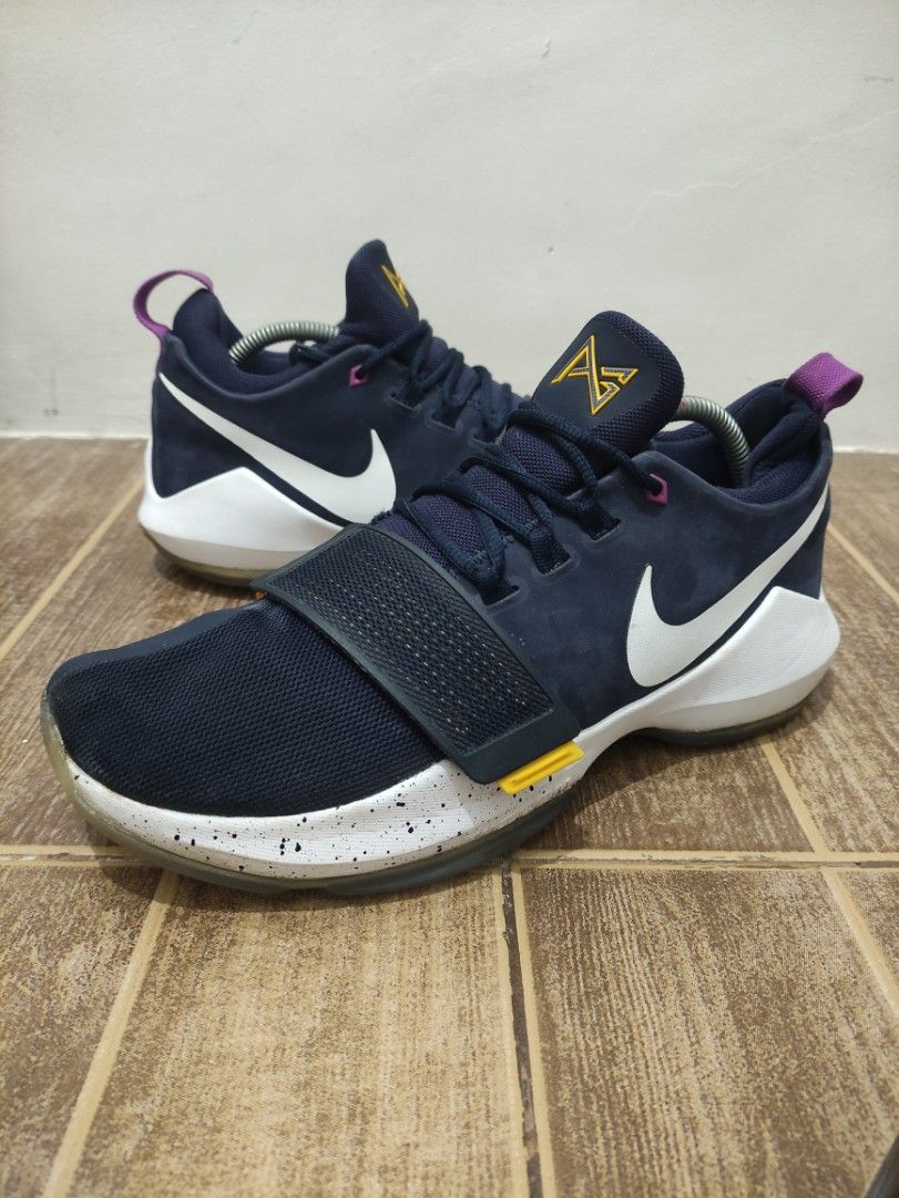Nike PG 1 Ferocity (Category: Sneakers) located in Cebu City. Submitted by RONHEATS (Listing ID 1322344156, Image 2). Description: size 10 Legit/Original guaranteed ✅ Used but Very good condition signs of usage replacement box only Cebu area can ship nationwide.