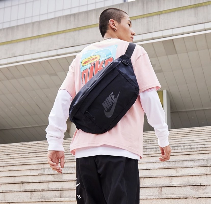 Nike Wang Yibo tech hip pack Sports Waist Bag Large Waist Bag Side