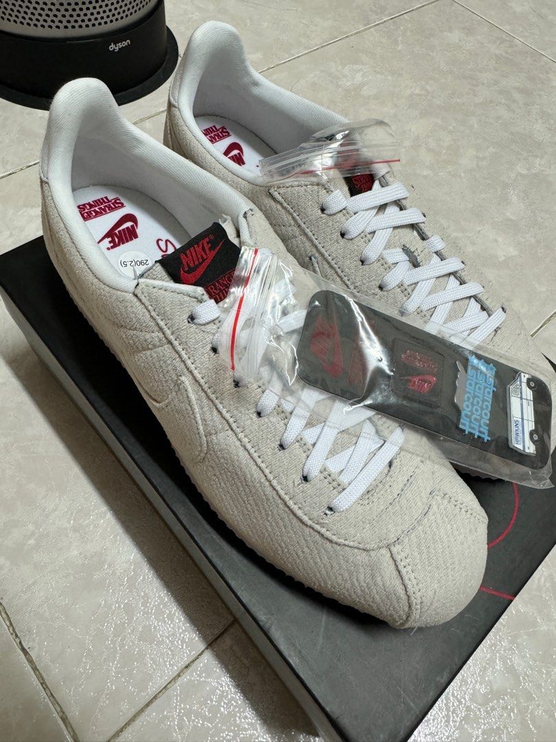 nike x stranger things air tailwind qs