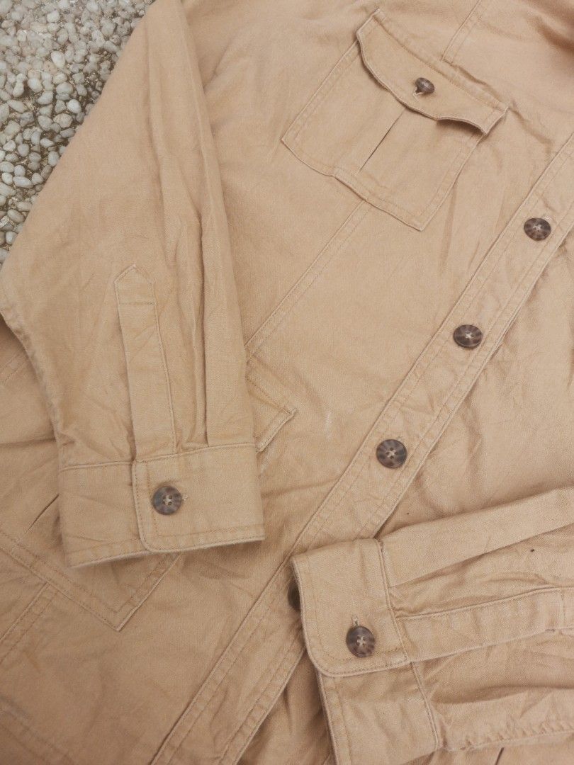 Pendleton Linen Caramel Utility Jacket (Category: Coats, Jackets and Outerwear) located in Quezon City. Submitted by though.bare (Listing ID 1322317078, Image 3). Description: Fits L up to XL for Women In good, worn condition. No major issues. Listings not marked sold/reserved are available for purchase Feel free to send me a DM for inquiries! Payment thru GCash only These are preloved/used items, manage expectations. Visit my profile for more pi