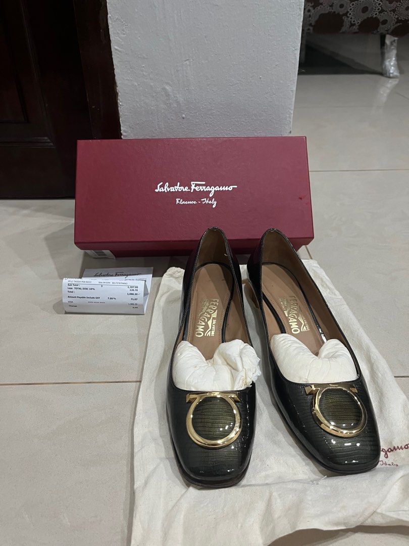 Ferragamo baby outlet