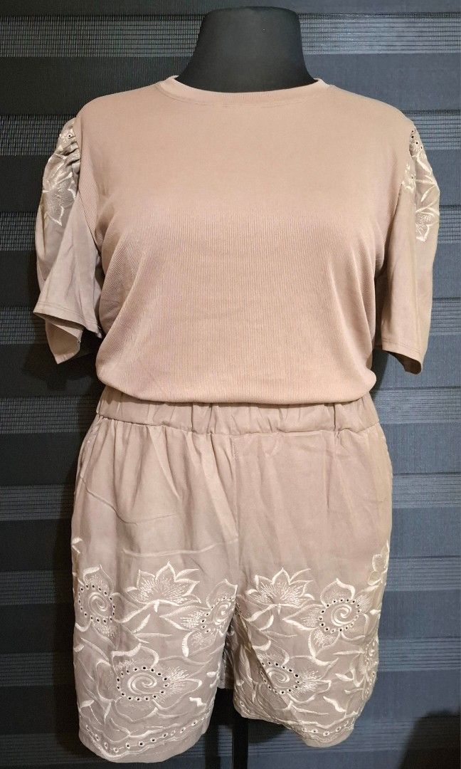 Terno Short (Category: Sets or Coordinates) located in Antipolo. Submitted by swiftphoenix_21 (Listing ID 1322283552, Image 1). Description: Ribbed Knit Top Embroider Shorts Brand New (Never been Worn) Colors available - Nude & Caramel.