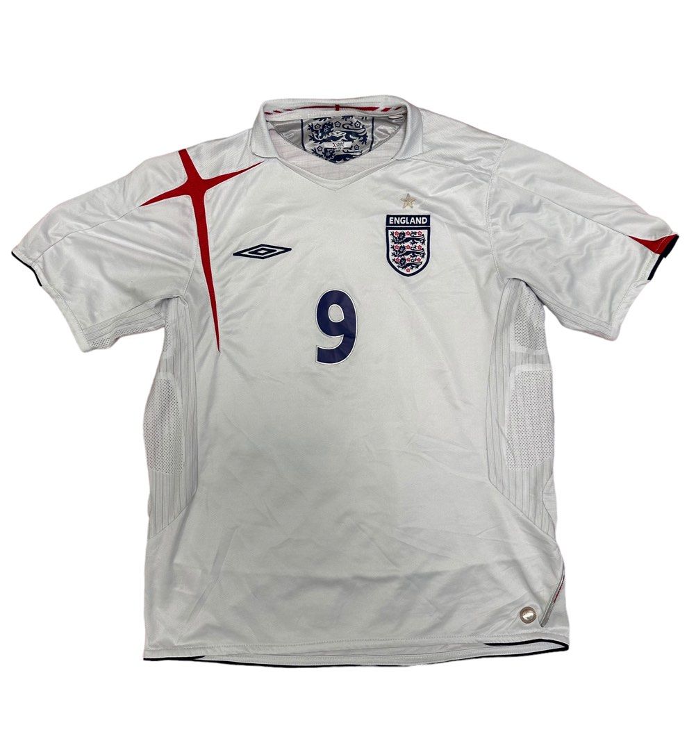 UMBRO | England 2006 Rooney Jersey (Category: Activewear) located in Lapu Lapu. Submitted by nervecloset (Listing ID 1322329897, Image 1). Description: UMBRO | England 2006 Rooney Jersey Large on tag W = 21.2 inches L = 27 inches Very good condition 2650 + sf.