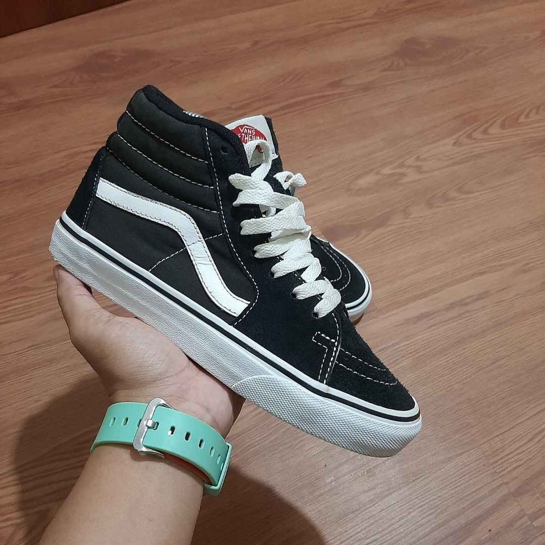 VANS SK8 HIGH BLACK/WHITE B/W, Fesyen Pria, Sepatu Sneakers di