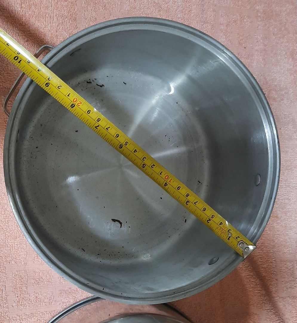 Vintage Evenflo Feeding Bottle Sterilizer (Category: Breastfeeding & Bottle Feeding) located in Manila. Submitted by kyona.mimi (Listing ID 1322327491, Image 3). Description: 1960s Evenflo feeding bottle sterilizer.