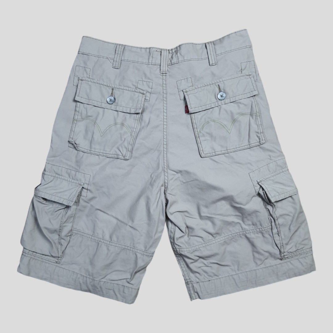 Vintage Levi s Squad Cargo Short Men s Fashion Bottoms Shorts on Carousell