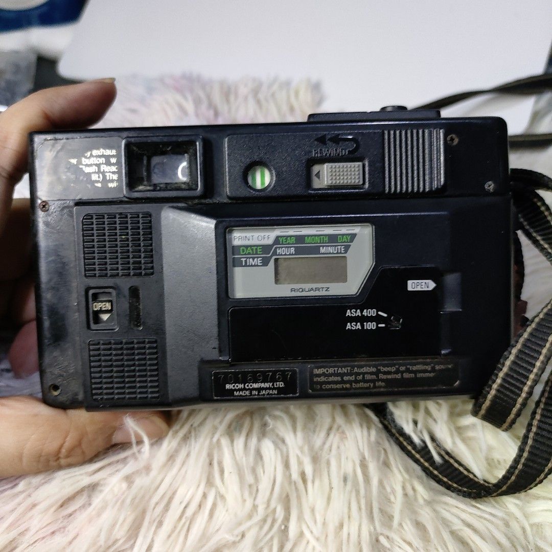 Vintage Ricoh Camera ( for display only) (Category: Cameras) located in Manila. Submitted by imperialfeline (Listing ID 1322298420, Image 2). Description: magandang pangdisplay....