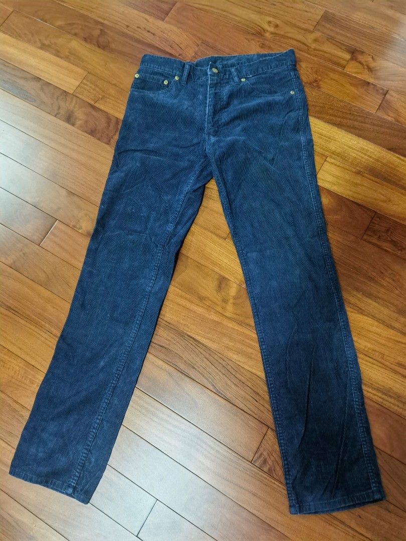 Visvim pants （分類：牛仔褲）位於 Hong Kong。 由 jwnne 提交（商品編號 1322357337，圖片 1）。簡介： 95% new 100% real w30 to w31 肥左著唔返，平賣！ 有意P. M。