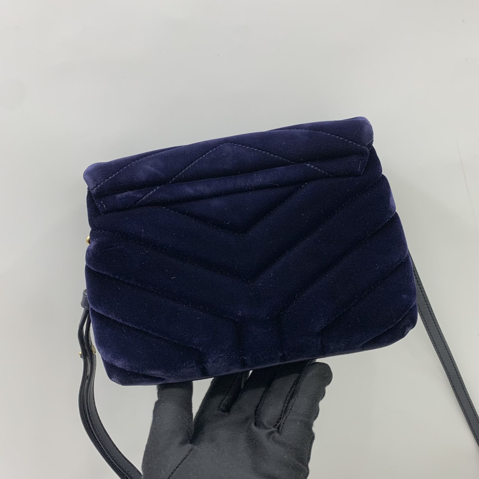 DISCOUNTED YVES SAINT LAURENT 467072 NAVY LOULOU VELVET SHOULDER BAG 247042016 WE Luxury Bags Wallets on Carousell