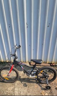 （分類：）位於 。 由 masterbike_andy 提交（商品編號 1322394209，圖片 1）。簡介： 。