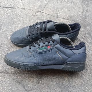 harga terjangkau untuk adidas calabasas Carousell Indonesia
