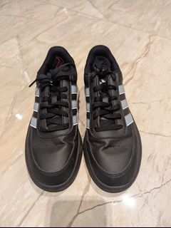 (Category: ) located in . Submitted by sneakerpreacher (Listing ID 1322529356, Image 1). Description: .