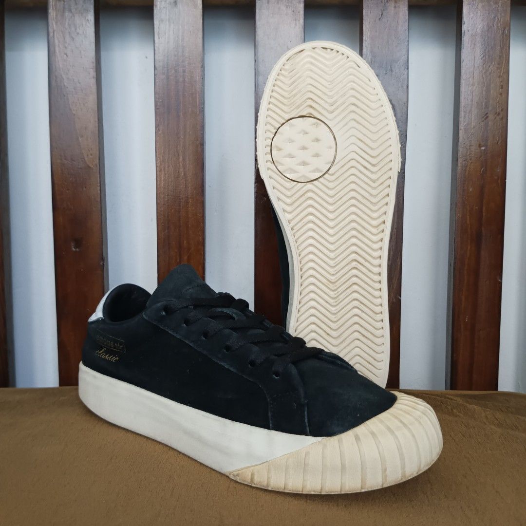 Adidas everyn classic deals
