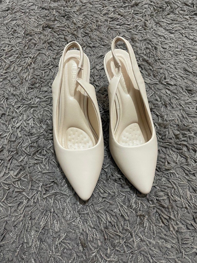 ALBERTO Womens Slingback High heels Size 6 (Category: Heels) located in Manila. Submitted by chesses (Listing ID 1322543343, Image 1). Description: ALBERTO Womens Slingback High heels Size 6 Used but looks new pa. Worn once. SF c/o buyer.